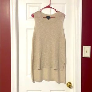 Hi lo sleeveless beige Lumiere Sweater